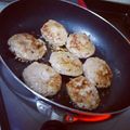 しおみ氏's cooksnap of when they made 食物検定３級の味♪基本のハンバーグ.