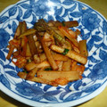 Jock's cooksnap of when they made ウドの皮とキムチで♪キンピラ風炒め.
