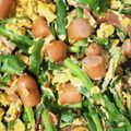 AmelieTomo's cooksnap of when they made 大葉にんにく醤油で☆ニラ卵炒め.
