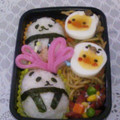 ☆カスタード☆'s cooksnap of when they made 輪切りゆで卵de簡単かぶりものデコ♪.