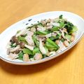 ドルフィンサーモン's cooksnap of when they made 簡単！小松菜としめじのベーコン炒め.