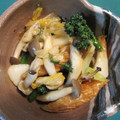 yobibaa's cooksnap of when they made 椎茸とちくわのキムチ炒め☆.