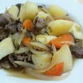 うめぇーぃ's cooksnap of when they made 簡単肉じゃが.