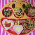 るらちゃん's cooksnap of when they made バレンタインに♪ハートのおにぎりお弁当.