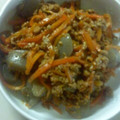 SILK0205's cooksnap of when they made 鶏挽肉と人参と蒟蒻のオイコチュ大蒜炒め.