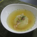 赤い電話's cooksnap of when they made 新玉ねぎの丸ごとコンソメスープ.