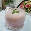 ちー（・＿・）'s cooksnap of when they made おうちで簡単ドリンク、いちごみるく♪.