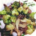 しいたそ＾ｐ＾'s cooksnap of when they made ブロッコリーと舞茸の簡単炒め物.