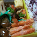ぴんやよ's cooksnap of when they made 簡単★エビのから揚げ粉炒め　　弁当.