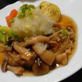 しいちゃーんっ's cooksnap of when they made 和風ハンバーグ青じそきのこソース.