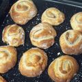 comaiok's cooksnap of when they made ホットケーキＭＩＸでシナモンロールもどき.
