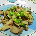 Y.O's cooksnap of when they made じゃがいもと豚肉の炒め物.