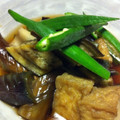 lucida's cooksnap of when they made ナスとごぼ天、厚揚げをお出汁でたいたん.