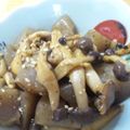 ikkou0503's cooksnap of when they made しめじとこんにゃくのピリ辛炒め.