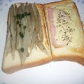 白いぐれーぷ's cooksnap of when they made ハニーごぼう＆クリチのマフィントースト.