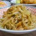 ☆momoco☆'s cooksnap of when they made ありあわせde小鉢✿もやしと鶏皮.