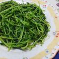 ひいちい's cooksnap of when they made 豆苗のにんにく風味炒め.