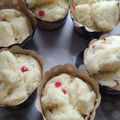 塩分制限模索中's cooksnap of when they made HMと苺の粒ジャムでふわふわ豆乳蒸しパン.