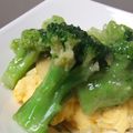 おさめ's cooksnap of when they made ブロッコリーと卵だけの上級中華.
