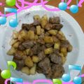 ＠ゆこ's cooksnap of when they made コロコロおじゃがのサイコロステーキ.