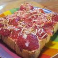 ★ひいらぎ★'s cooksnap of when they made 苺×クリチのココナッツ風味トースト.