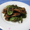 しのばぁたん's cooksnap of when they made こごみと豚肉のオイスター炒め.