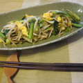 なっち船長's cooksnap of when they made 小松菜ともやしと卵の胡麻味噌炒め.