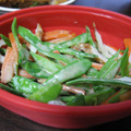 20010730's cooksnap of when they made 簡単!!きぬさやのごまサラダ.