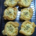 こりゆまま's cooksnap of when they made ハムマヨ♪まるごとゆで卵パン.