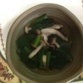 リエぷ☆'s cooksnap of when they made 小松菜としめじのコンソメスープ.
