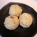 龍青空ママ's cooksnap of when they made 中身はヒミツ〜おイモボール☆.
