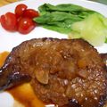 novinovi30's cooksnap of when they made 特別な日の牛もも肉のステ－キ☆.