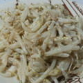 kunpuu's cooksnap of when they made コショウで洋風？もやしのごまマヨ和え.