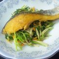 takalovene's cooksnap of when they made タニタ風？鮭のバターポン酢サラダ風.