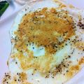 Naxxx's cooksnap of when they made 少し贅沢に･･･チーズ目玉焼き.
