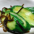 hitomiyasu's cooksnap of when they made 塩こんぶと胡瓜の浅漬け.