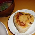 ももぶぅぅぅ's cooksnap of when they made 中まで味染み♡こんがり味噌焼きおにぎり.