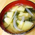 ぽりぽり拓庵's cooksnap of when they made じゃがいもと玉ねぎとわかめのおみそしる.