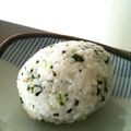 みかん由紀's cooksnap of when they made 恐竜たまごのびっくりおにぎり.