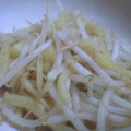 気まぐれ's cooksnap of when they made もやしとたくわん異色の炒め物.