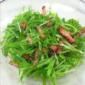 しょん吉５５５'s cooksnap of when they made 水菜とベーコンのガーリックサラダ.