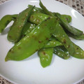 framboise⁂'s cooksnap of when they made 簡単すぎて旨い♪きぬさやの塩麹炒め.