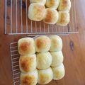 ちか豚トロ's cooksnap of when they made 卵と牛乳HBふわふわ粒あんパンちぎりパン.