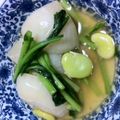 yuttyon's cooksnap of when they made カブ・エビ・鶏の煮物.