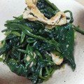 ☆ぱや☆'s cooksnap of when they made ほうれん草と油揚げの柚子胡椒炒め＊。.