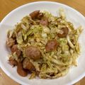 ママメイン！時々子供's cooksnap of when they made 千切りキャベツとウインナーのコンソメ炒め.
