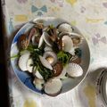 クックQT23CK☆'s cooksnap of when they made お手頃・殻付きホタテと春キャベツで酒蒸し.