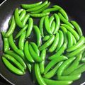 きゃなすけ's cooksnap of when they made おばあちゃんの味♥甘辛スナップえんどう☆.