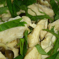 kumachan2007's cooksnap of when they made 塩麹鶏ときのこのゆかり炒め.