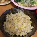 08261010's cooksnap of when they made たくあんとじゃこの雑穀和風チャーハン.